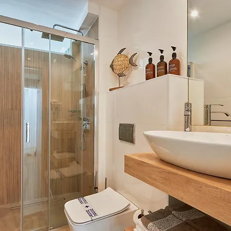 Deluxe Face Apartment